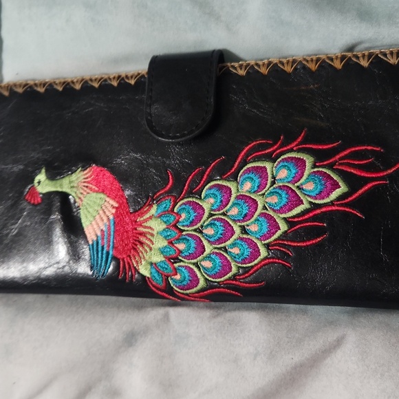 Lavishy Wallet NWOT - Picture 4 of 5